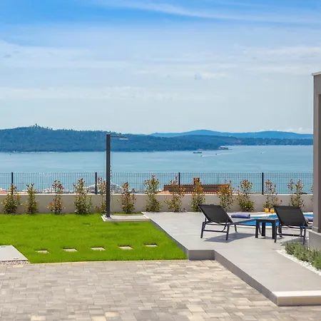 Paradiso Adriatico Villa *